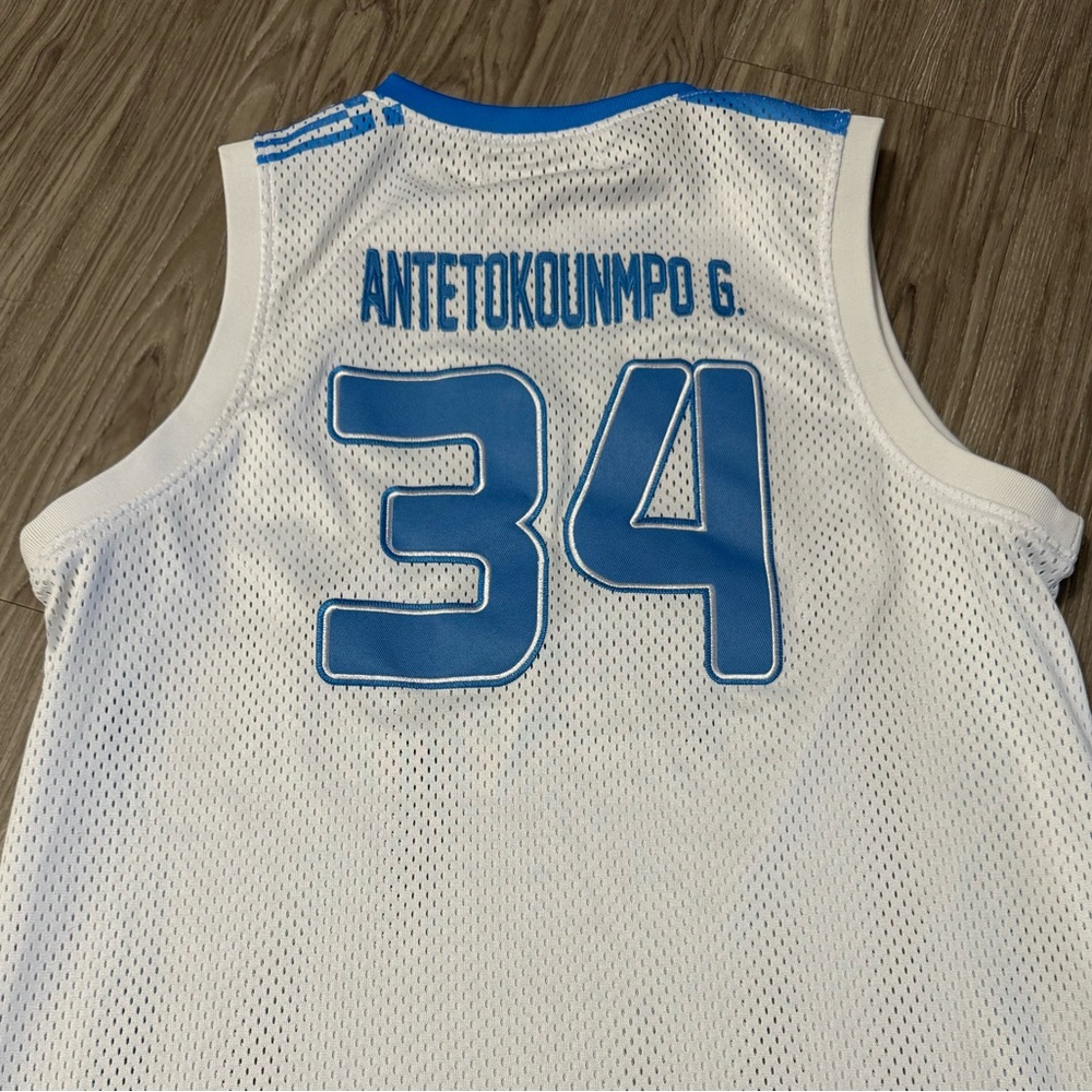 Giannis Antetokounmpo Greece jersey!